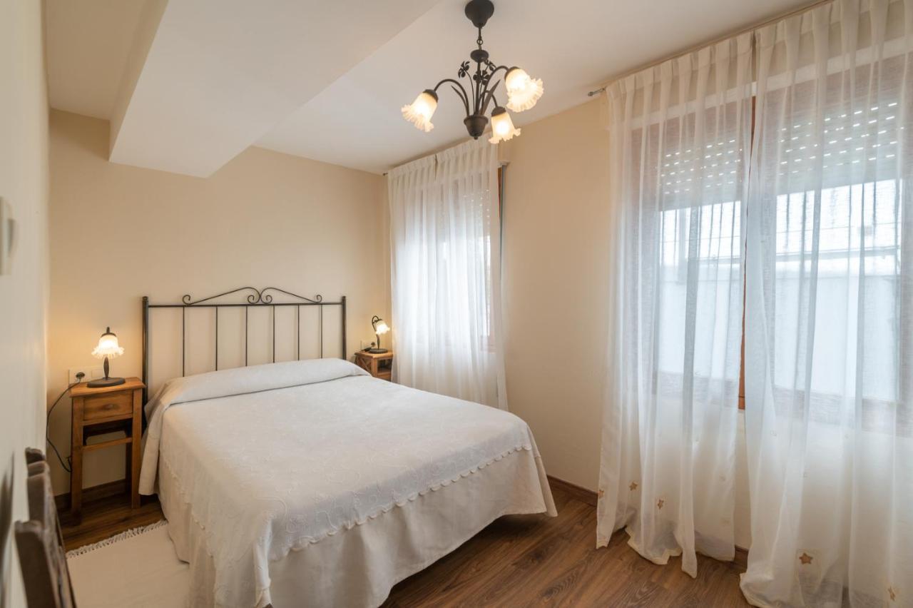 Pria, Apartamento En 리바데세야 외부 사진